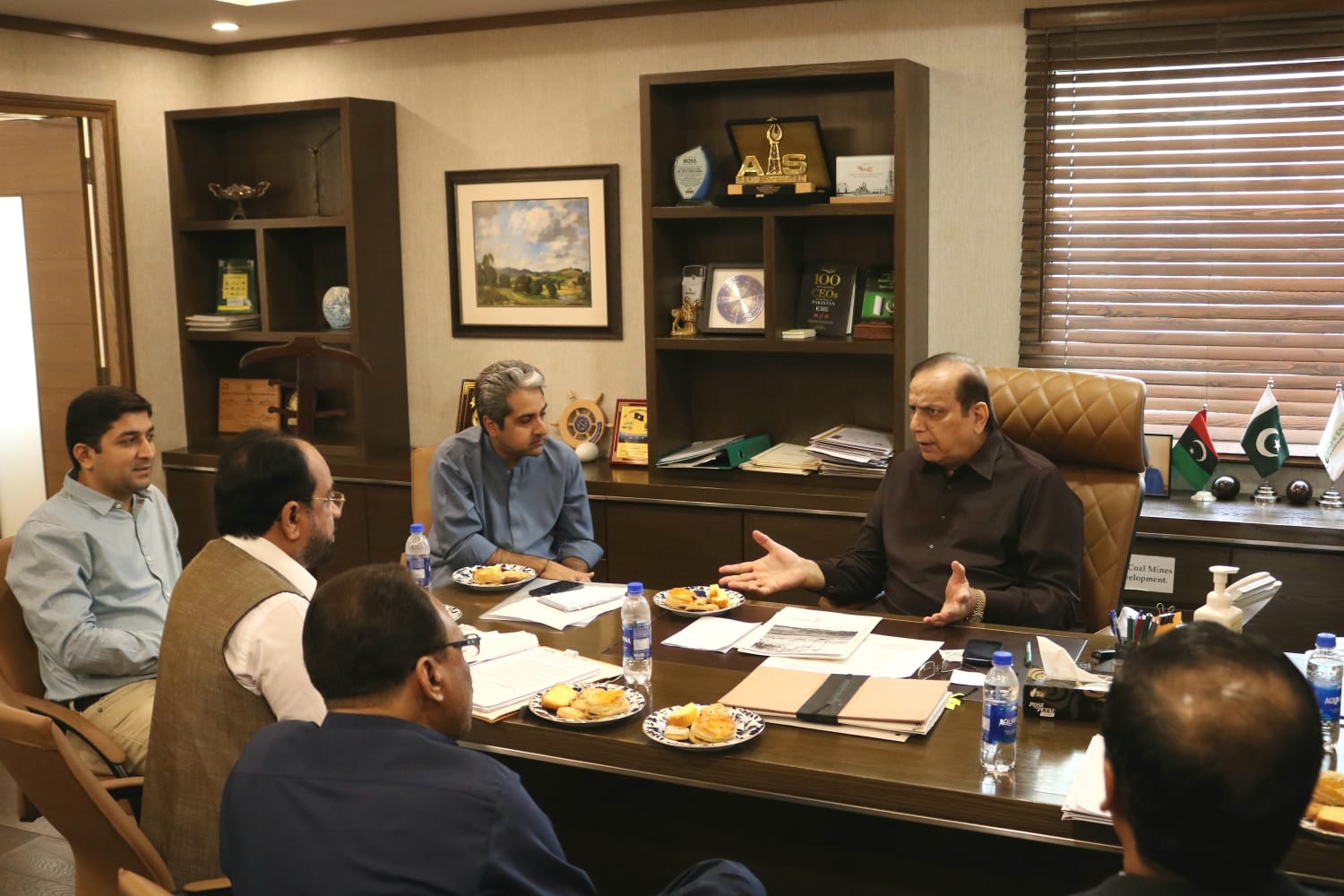 A world-class tourist center will be built on Kenjhar Lake in Sindh