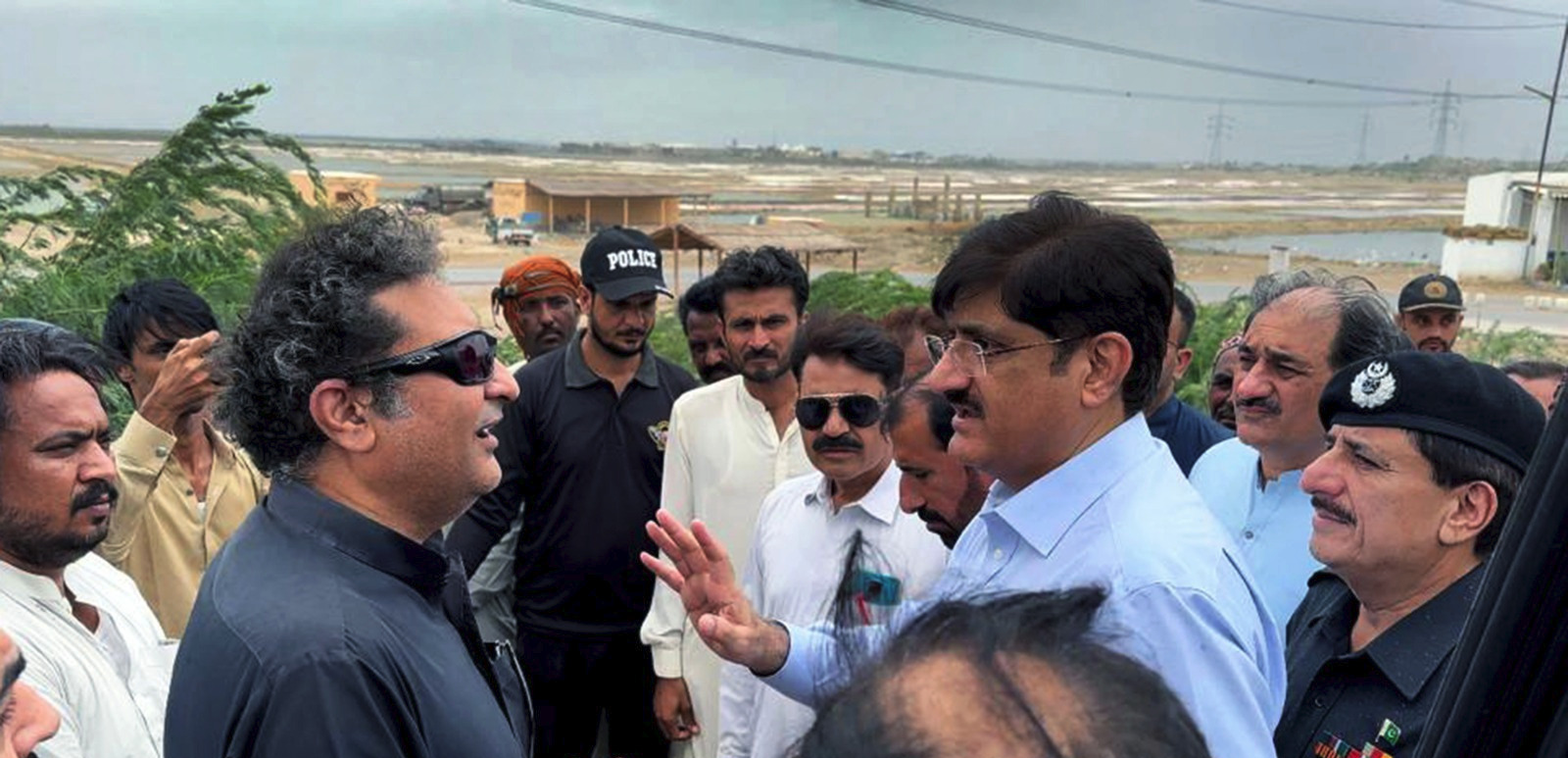 37,755 people prone to cyclone shifted inThatta, Badin, Sujawal shifted, Murad Shah 
