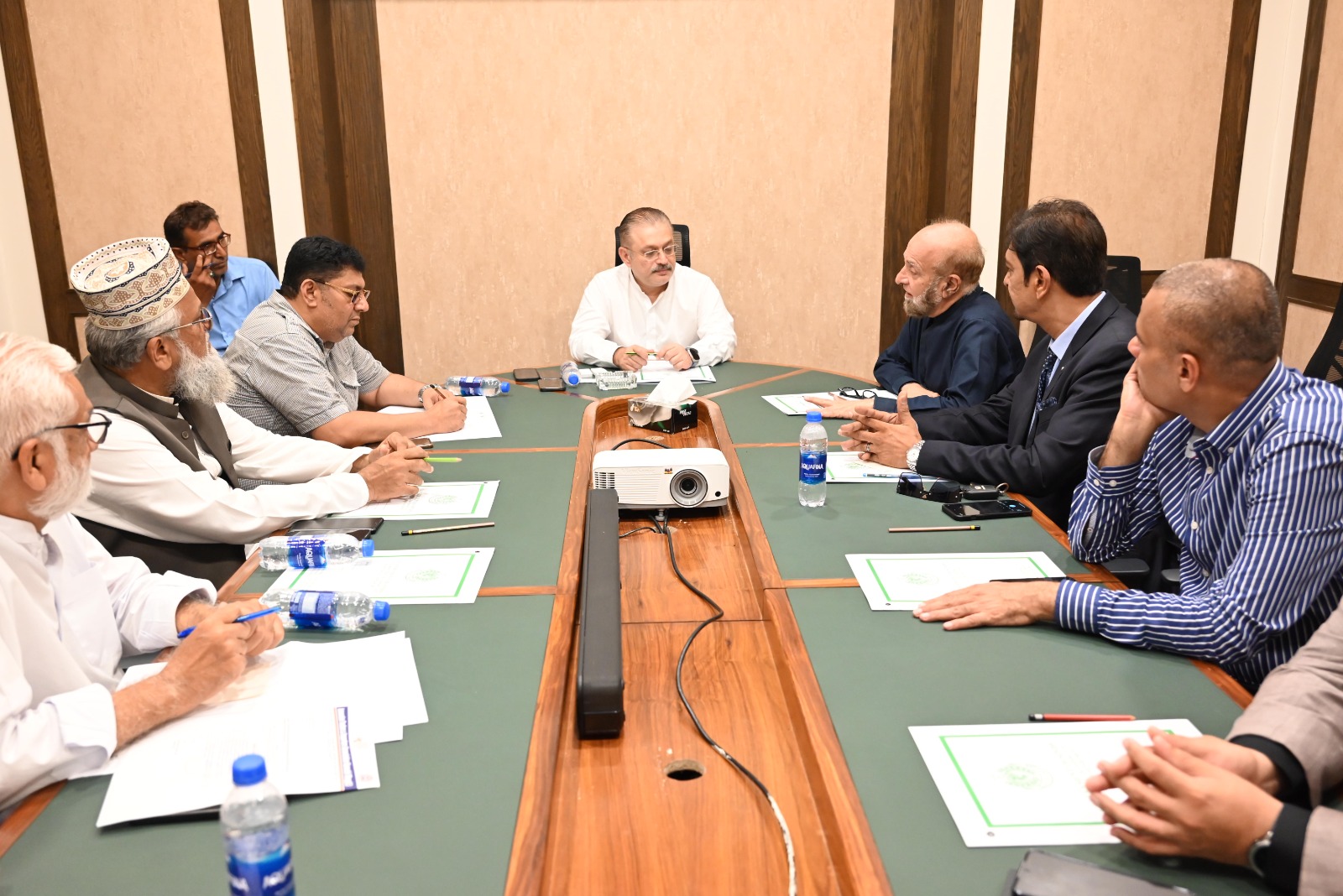 A delegation from the Karachi Chamber of Commerce, led by President Tariq Yusuf, met with Sharjeel Inam Memon