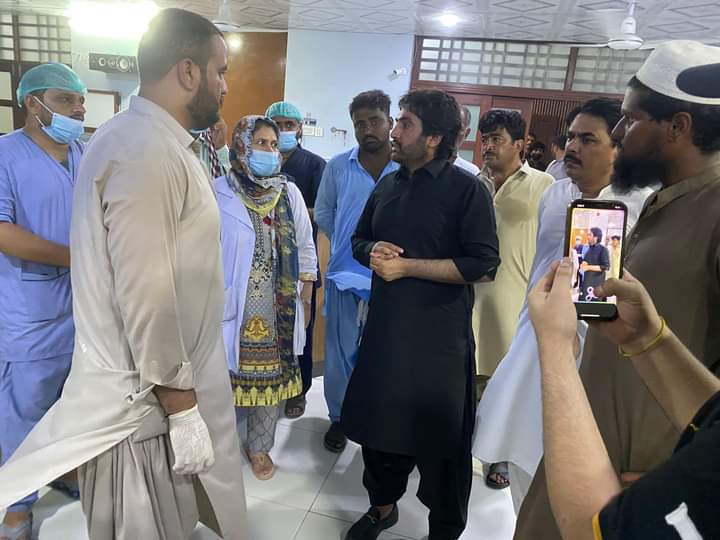  LUMS Thatta camps to usher in new opportunities for medical education, employment: Murad Shah