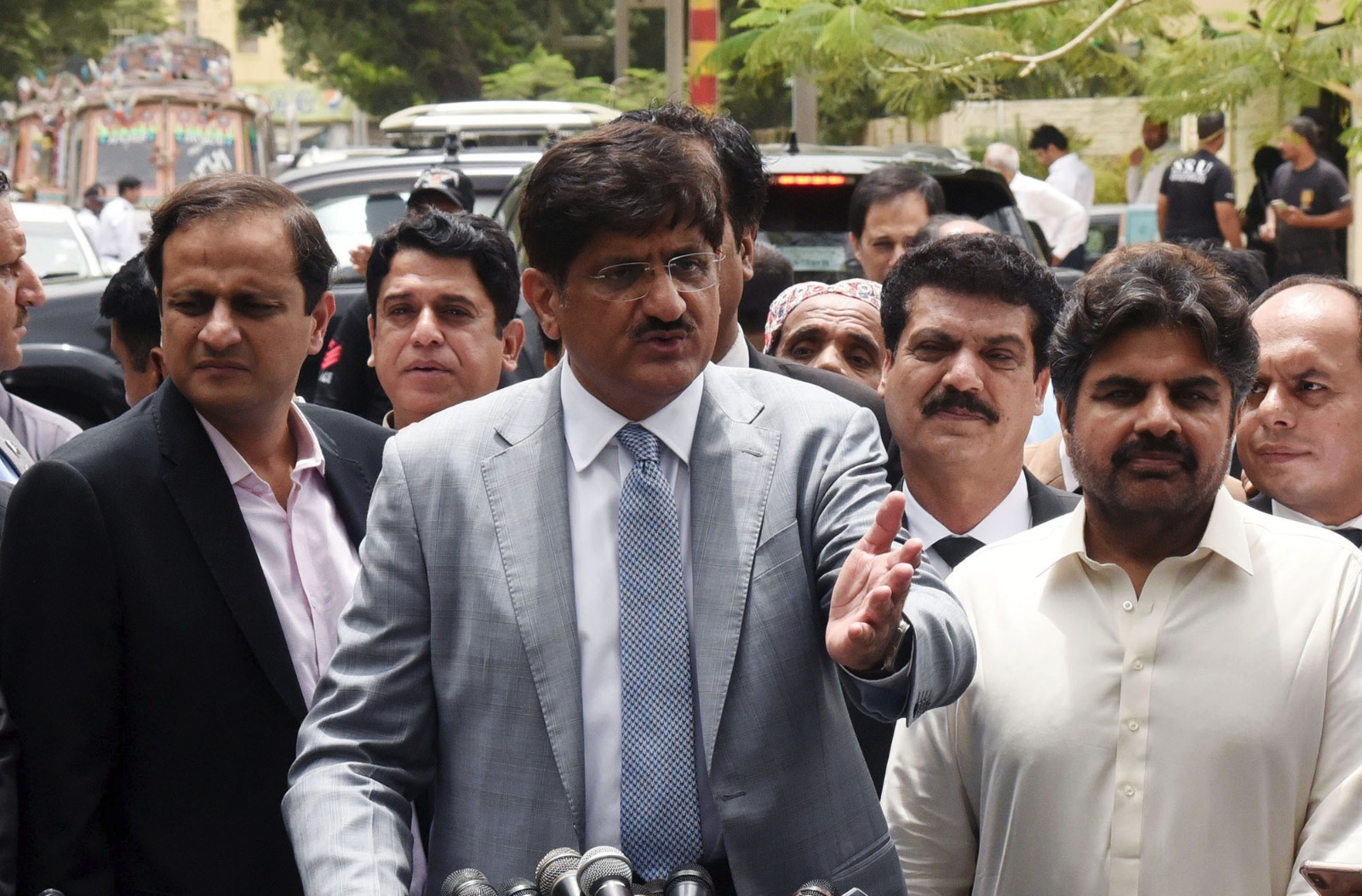 Sindh Chief Minister Murad Ali Shah says that there is nothing wrong with contempt of court. Will apologize to the court.