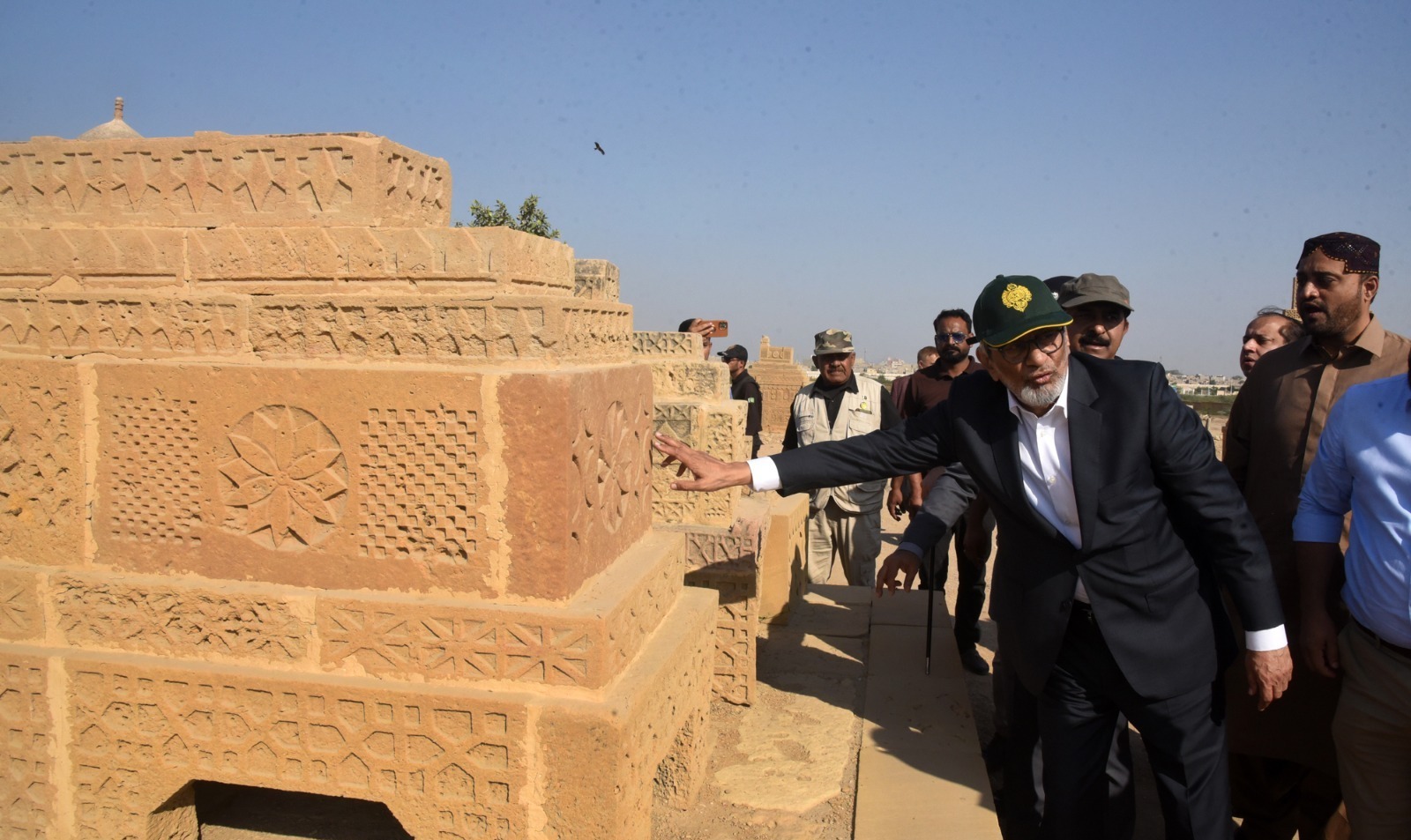 CM directs development of Chaukhandi Graveyard as Archaeological Park