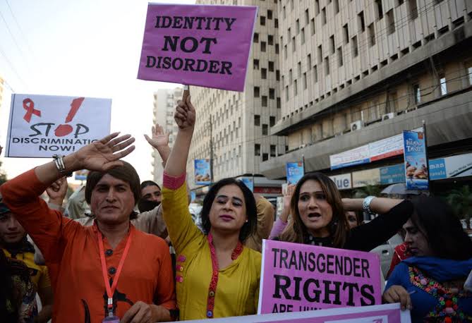       Due to gender discrimination and harassment, the eunuchs of Sindh are also away from the electoral process