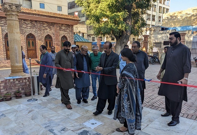 The culture of Sindh is considered among the ancient cultures of the world and the efforts being made by the administration of Basant Hall Hyderabad to promote the culture of Sindh are commendable.