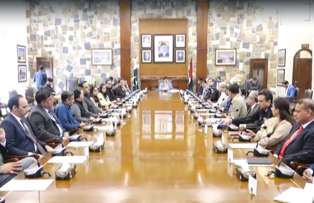 Sindh cabinet approves Rs521 m for Peoples bus, decides to launch Kissan card