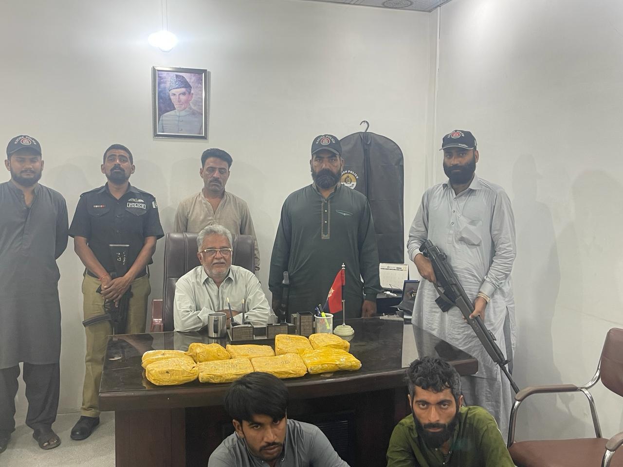 In Karachi, the Excise Narcotics Control Team, acting on the instructions of Senior Minister Sharjeel Inam Memon, has successfully thwarted a smuggling attempt in Malir and Korangi.