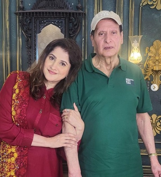 Video: Actress Sahiba meets her father-for the first time in her life