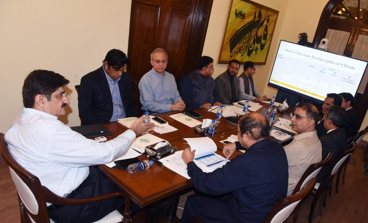 Murad direct Excise dept to achieve recovery targets,focus on professional tax ,Excise duties Excise dept shows shortfall of Rs19,977 in 9month targets