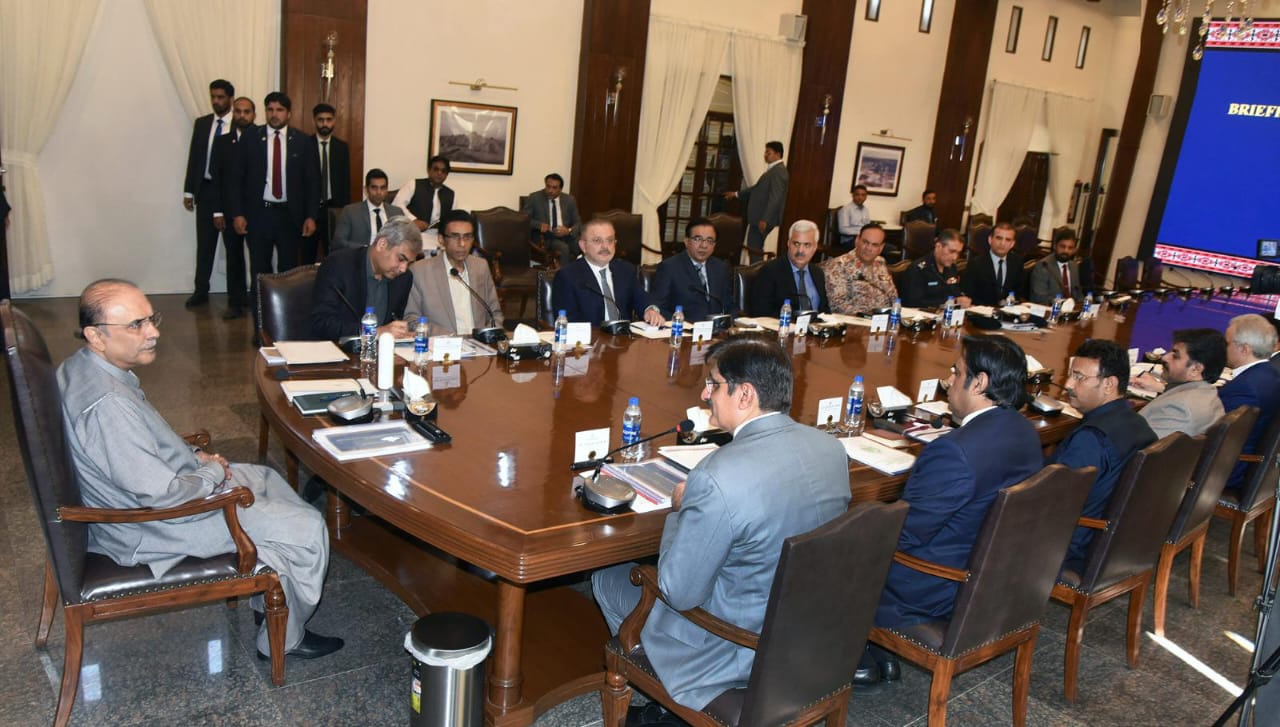 President Zardari directs Sindh govt to take strict action against street criminals, dacoits, drug mafia 