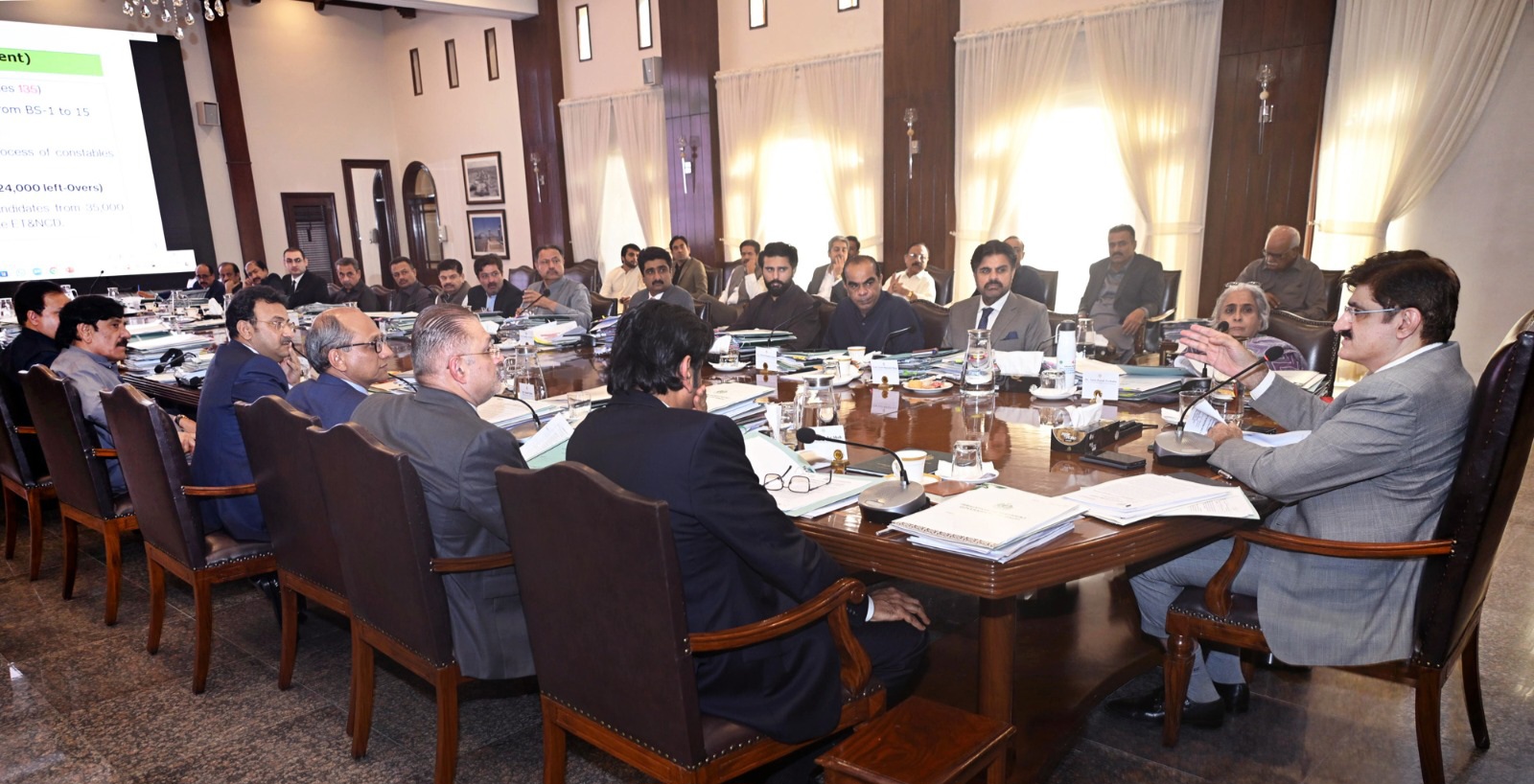 Sindh cabinet awards grace marks to 1st-year students, bans plastic bags 