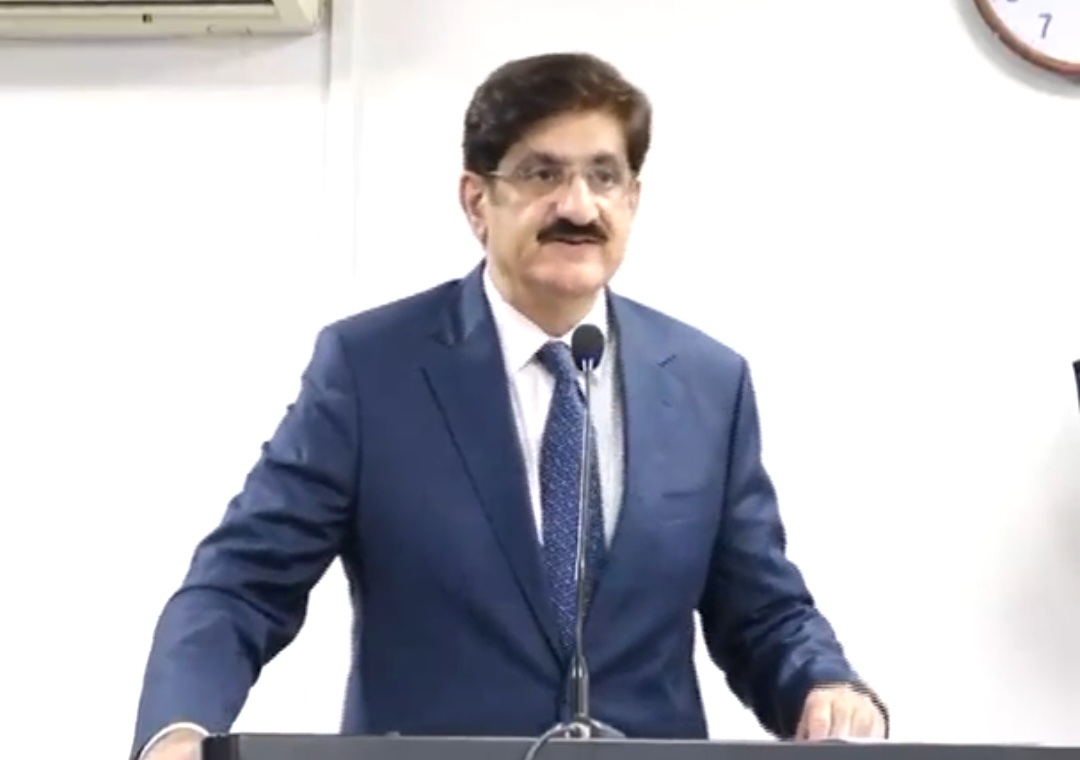 Murad criticises Punjab for opening TP Link Canal when Sindh faces 50% water shortage 