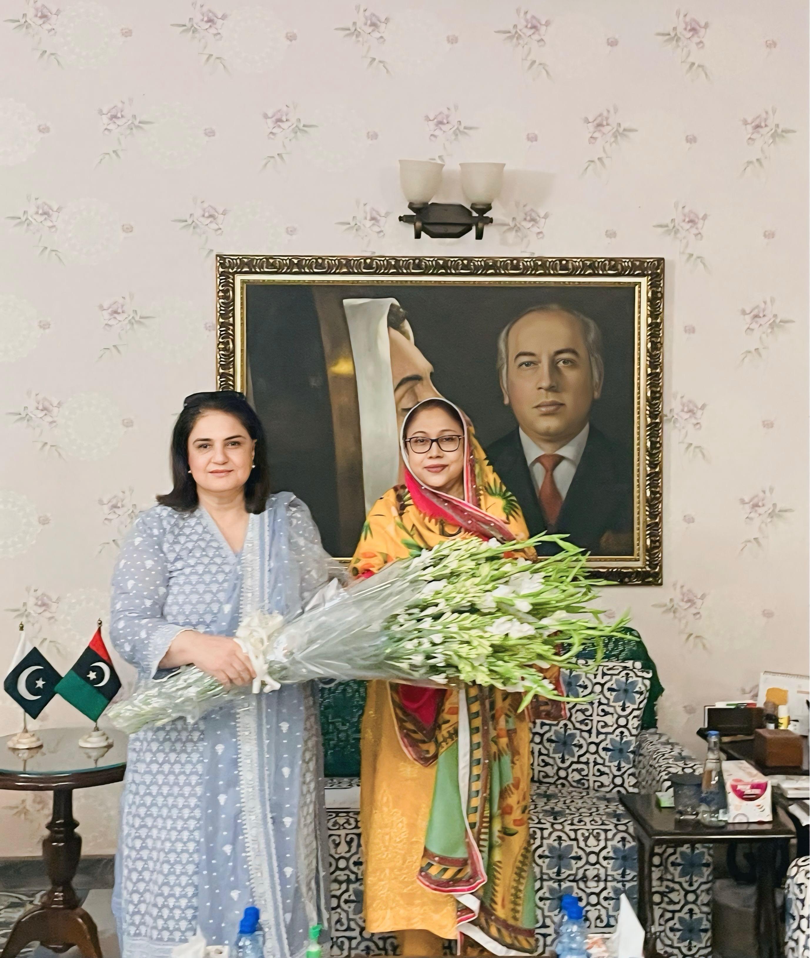 CHAIRPERSON BISP SENATOR RUBINA KHALID CALLS ON SENIOR PPP LEADER and Central President , PPP Women Wing, MS. FARYAL TALPUR