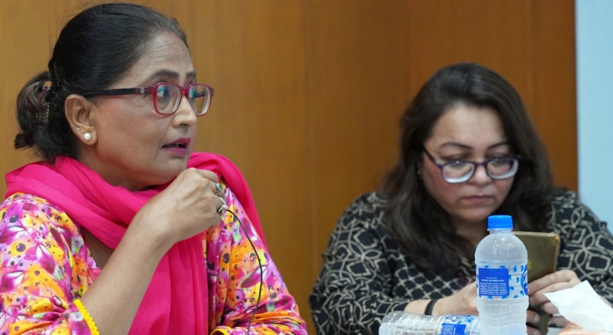 Maria Ismail Highlights Power and Perils of Digital Media for Women at Karachi Dialogue