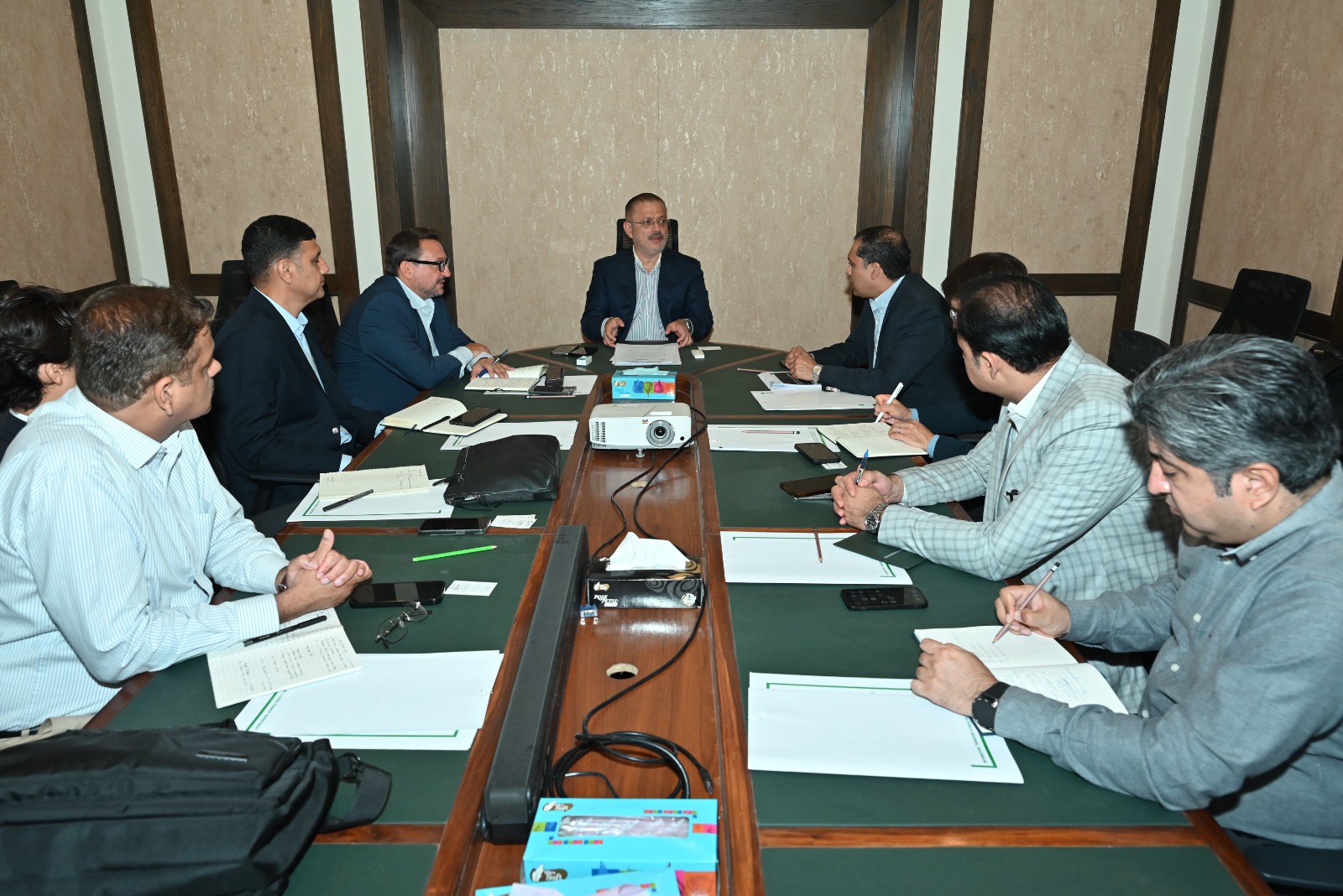 A senior delegation of the Asian Development Bank called on the Senior Minister of Sindh and Provincial Minister for Information, Transport and Mass Transit, Sharjeel Inam Memon, at his office in Karachi. 