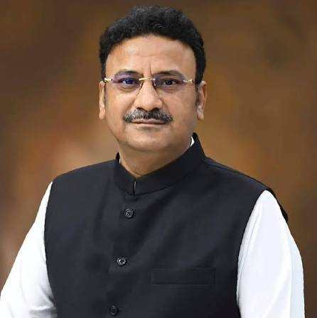 Sindh's Minister for Law, Home Affairs, and Parliamentary Affairs, Zia-ul-Hassan Lanjar, has been elected as a member of the Sindh Bar Council.