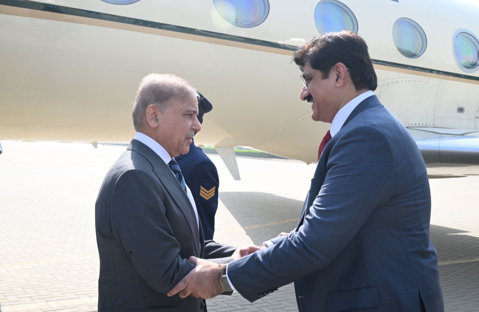 Murad Seeks PM's KCR Support ​Sindh CM Urges Federal KCR Funding ​KCR Needs Federal Backing: Murad