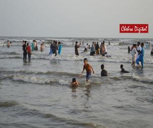 Karachi, Summers and Swimming on Second day of Eid