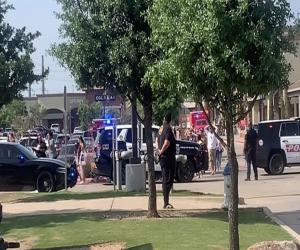 A gunman opened fire in a shopping mall in the city of Ablin, Texas, killing 8 people.