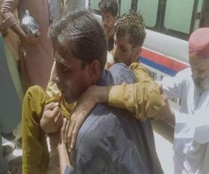 Truck overturned on Ghala Mandi Road, Kandhkot, death toll rises to 6