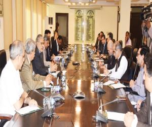 Finance Minister Senator Mohammad Ishaq Dar chaired meeting of the Steering Committee to review the progress of work relating to outsourcing of airports operation