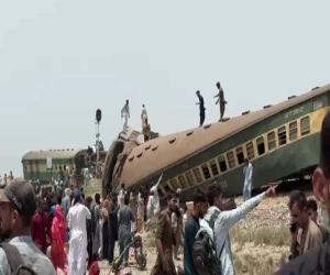 Hazara Express train accident near Nawabshah: 30 people killed, more than 80 injured, 20 in critical condition