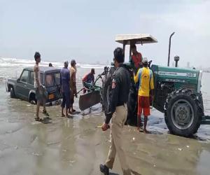 Despite stopping the citizens on the Karachi Sea View, it became expensive to take the jeep into the water.
