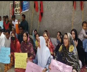 Feudal system Hang the killers of Nazia Chana. Hang the savages who sexually assaulted a daughter