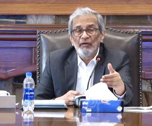 CM Commends Durbeen's Commitment to Education 