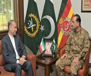 Foreign Minister of Iran, HE Amir Abdollahian called on General Syed Asim Munir, NI (M) COAS, at GHQ today. 
