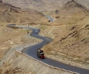  9 people who were abducted from a bus near Quetta Nushki were shot and killed by armed men