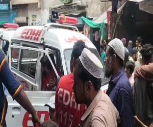 Four students fainted due to the smoke of the generator in a private school in Karachi Hijrat Colony.