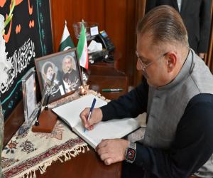 Sharjeel Inam Memon visited the Iranian Consulate in Karachi and met with Iranian Consul Hassan Nourian. 