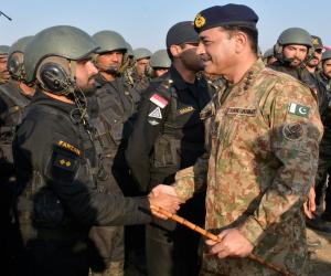 Chief of the Army Staff, General Syed Asim Munir, NI (M), visited troops participating in a field training exercise near Narowal and Sialkot.