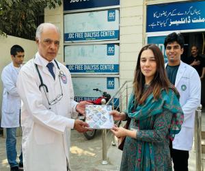 Aga Khan University Students Inspired by Visit to JDC Free Dialysis Center