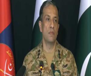 Pakistan Presents 