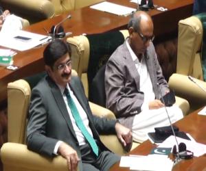 Sindh Assembly unanimously passes resolution lauding Pak Army's decisive victory against India 