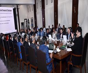 Sindh cabinet approves major relief for Gul Plaza victims, Rs19bn Karachi Road projects