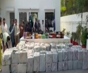 3000 bottles of foreign-smuggled liqour recovered from Ibrahim Hyderi. Mukesh Kumar Chawla