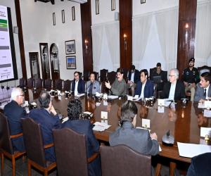 Sindh CM, federal ministers review energy situation amid rising global oil prices