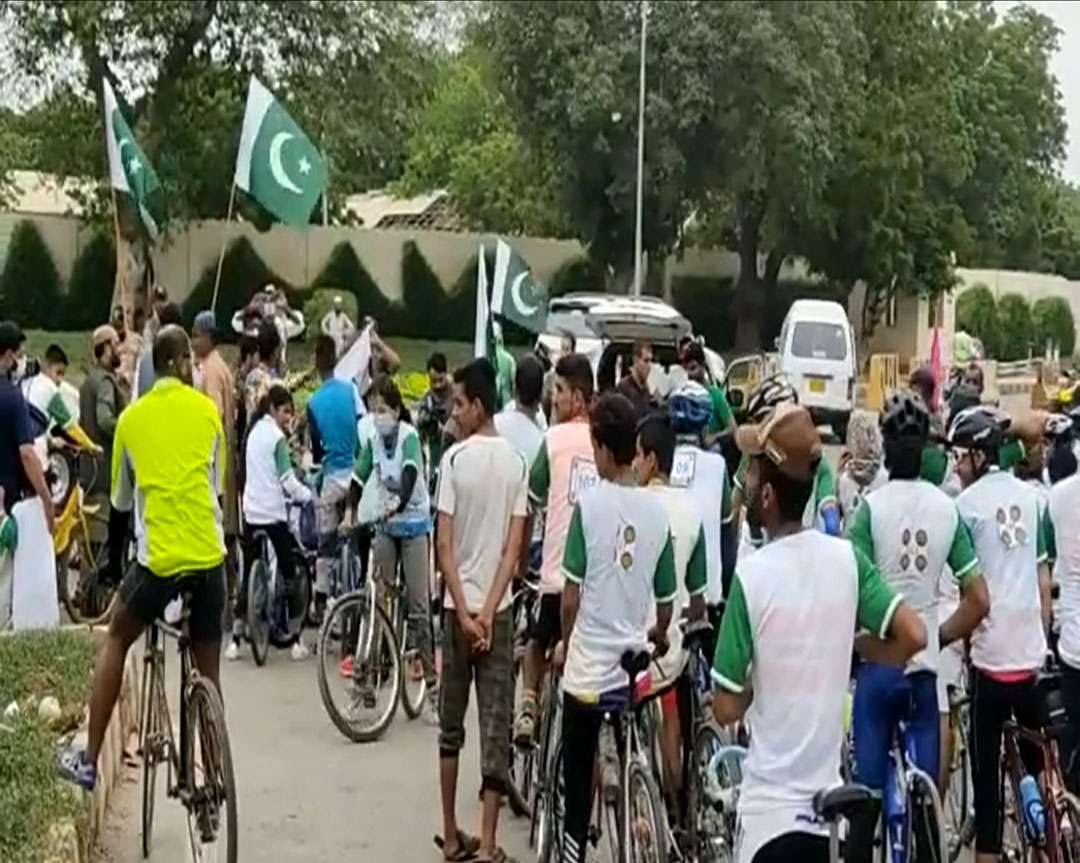 سندھ سائیکلنگ ایسوسی ایشن کے زیر اہتمام  ڈی جی رینجرز سندھ آزادی سائیکل ریس کا انعقاد ہوا