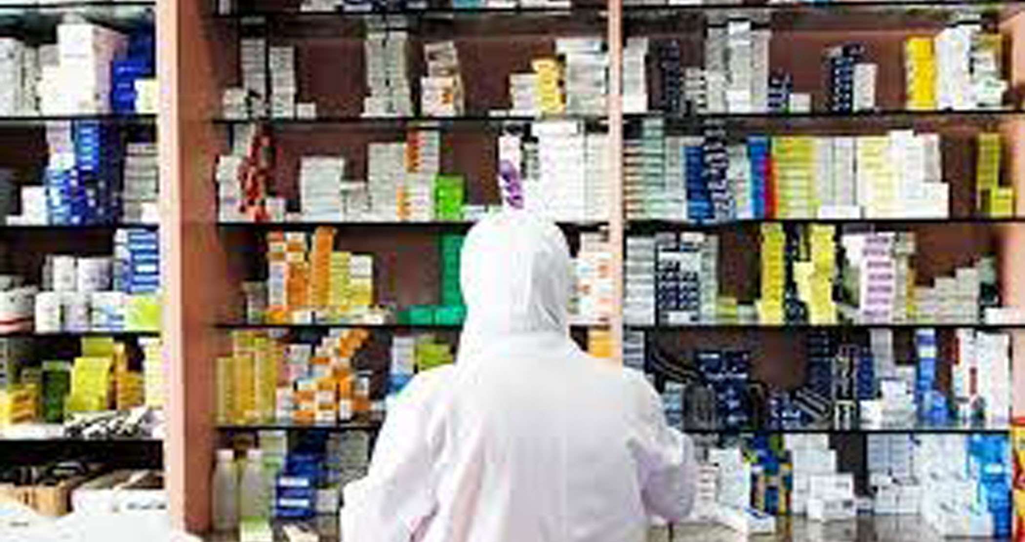 کراچی میں ایم اے جناح روڈ پر واقع میڈیسن مارکیٹ  میں نقب زنی کی واردات