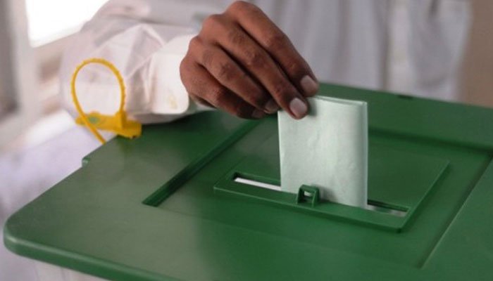 کون جیتے گا کون ہارے گا۔