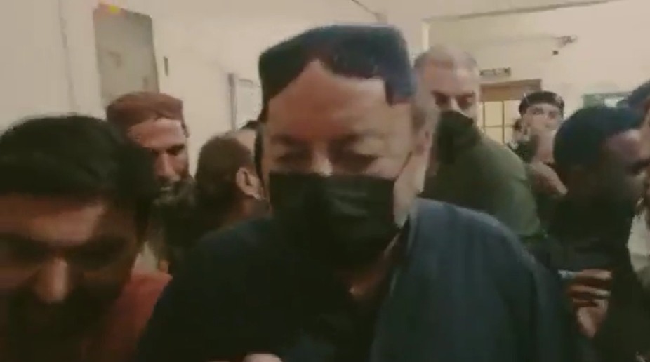 آغا سراج درانی کے خلاف آمدن سے زائد اثاثے بنانے  کا کیس