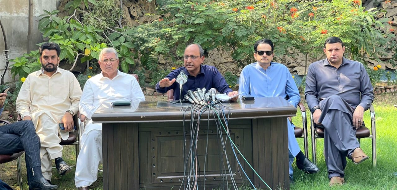 عمران خان نئی روایت ڈال کرملک کوعالمی سطح پربدنام کررہاہے،