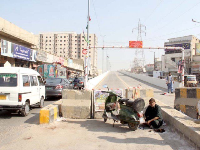 کراچی میں بڑھتےاسٹریٹ کرائم سے پریشان شہری خود ہتھیار اٹھاکر  اپنی حفاظت کرنے لگے