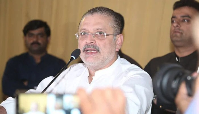وزیر اطلاعات سندھ شرجیل میمن کہتے ہیں پاکستان میں پی ٹی آئی چیئرمین کو بال ٹھاکرے کی صورت میں مسلط کیا گیا،