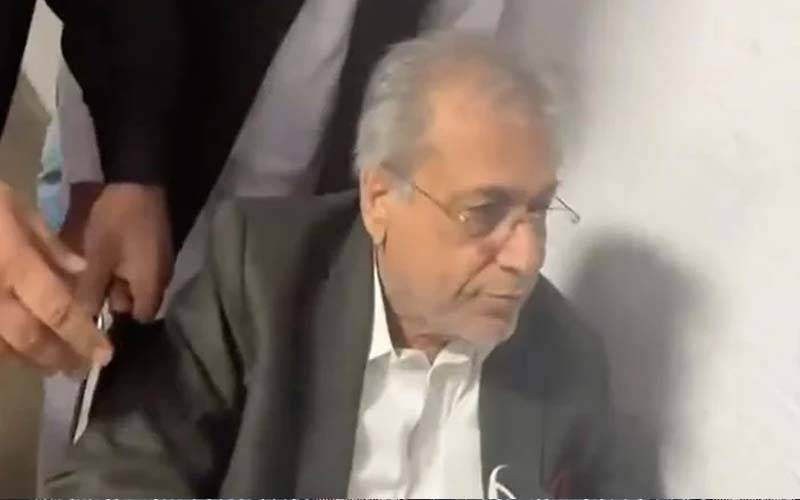 سب کچھ لکھ کر میرے سامنے  رکھا گیا ،زبردستی الفاظ ادا کئے،