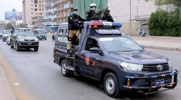  کراچی  پولیس  چیف نے ٹریفک جام اور سڑکیں بلاک ہونے کا ذمہ دار کے الیکٹرک کو قرار دے دیا
