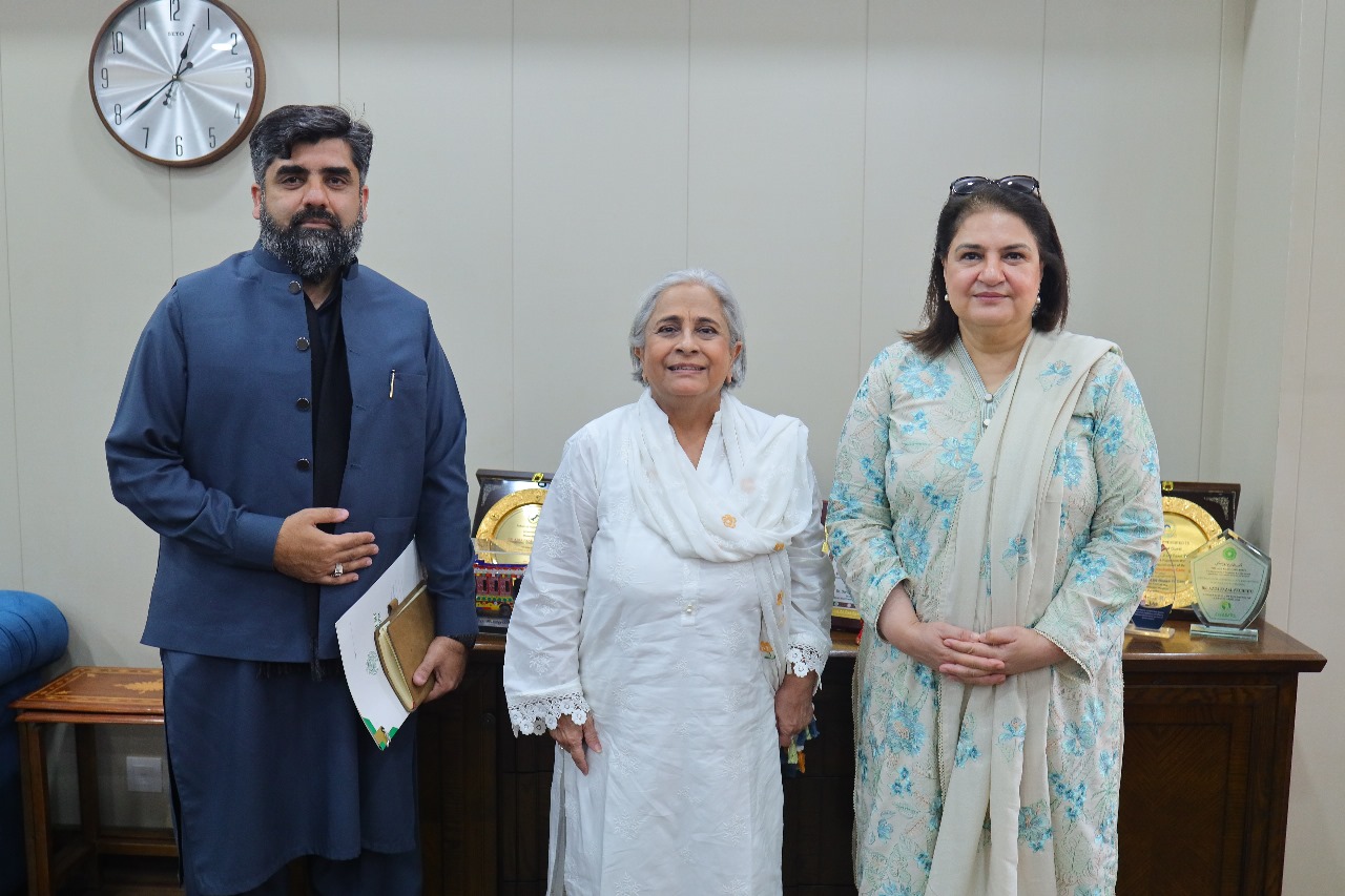  چیئرپرسن  بی آئی ایس پی سینیٹر روبینہ خالد کی وزیر برائے محکمہ صحت و بہبود آبادی ڈاکٹر عذرا فضل پیچوہو سے ملاقات