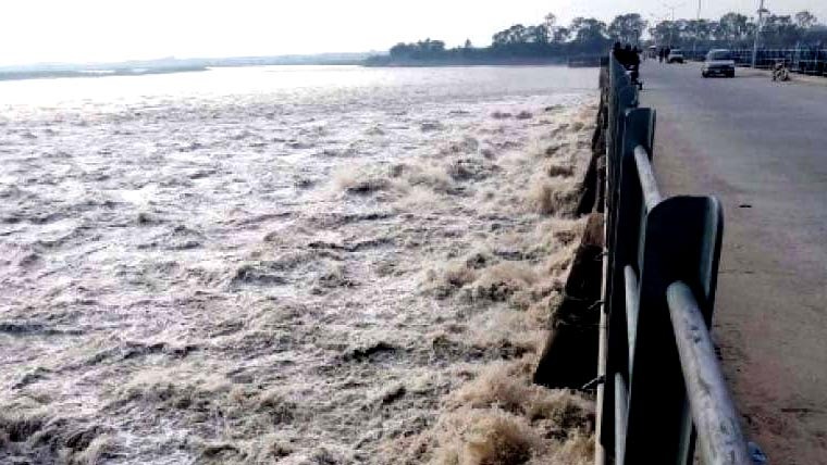 گڈو بیراج پر اونچے درجے کا سیلاب